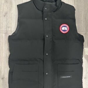 Canada Goose Men's Black Puffer Vest